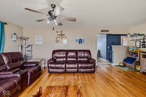 181 W Harrison Drive Seymour IN 47274