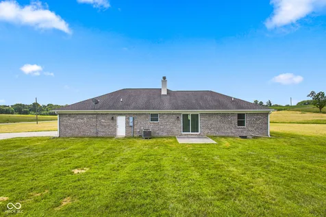 5854 E County Road 1000 N Seymour IN 47274