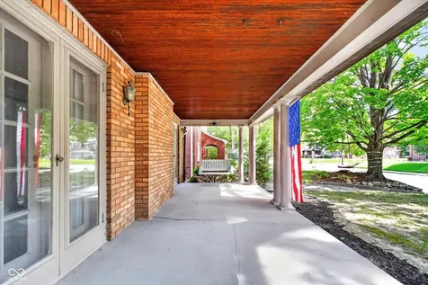 5548 Broadway Street Indianapolis IN 46220