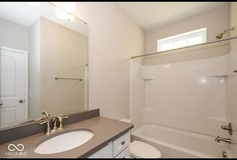 13316 E Lieder Way Fishers IN 46037