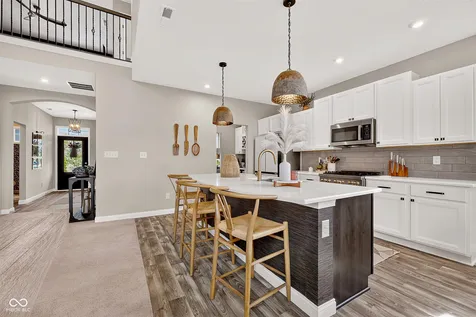 6529 Eagles Nest Lane Mccordsville IN 46055