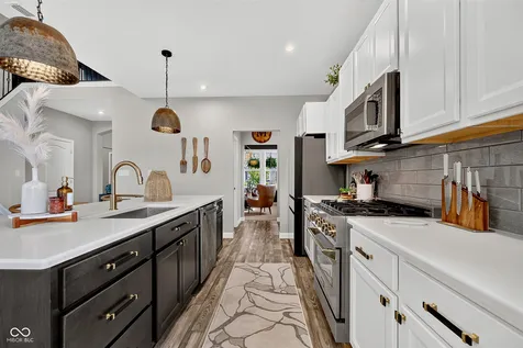 6529 Eagles Nest Lane Mccordsville IN 46055