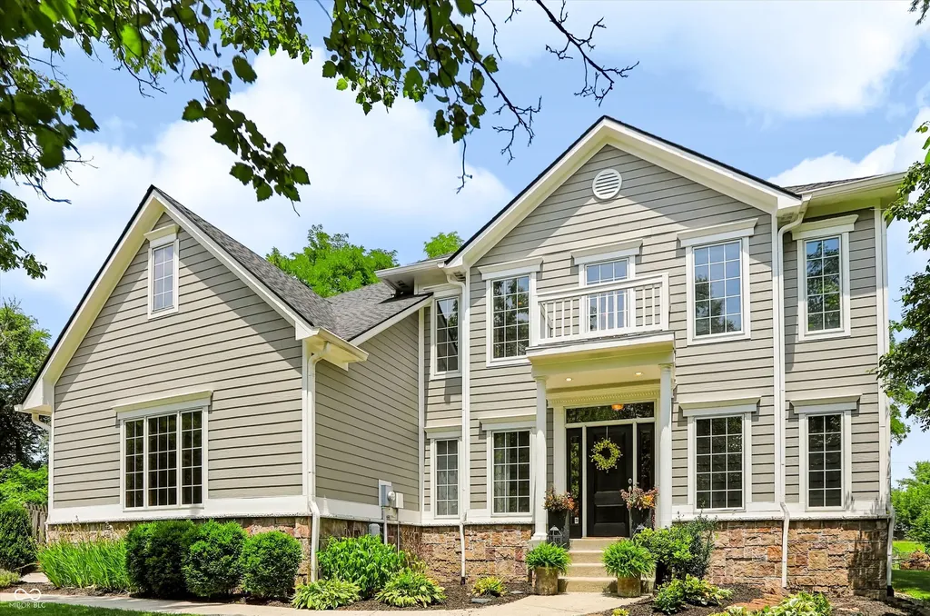 7441 Oakland Hills Drive Indianapolis IN 46236
