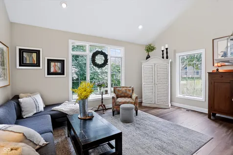 7441 Oakland Hills Drive Indianapolis IN 46236