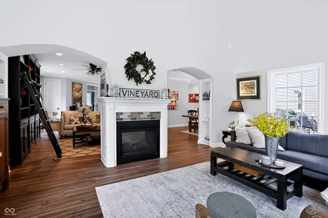 7441 Oakland Hills Drive Indianapolis IN 46236