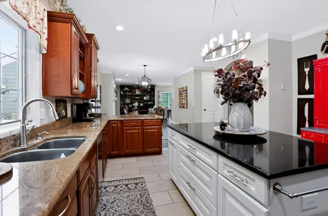 7441 Oakland Hills Drive Indianapolis IN 46236