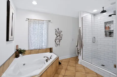 7441 Oakland Hills Drive Indianapolis IN 46236