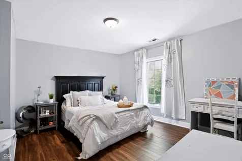7441 Oakland Hills Drive Indianapolis IN 46236