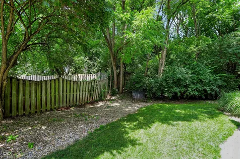 7441 Oakland Hills Drive Indianapolis IN 46236