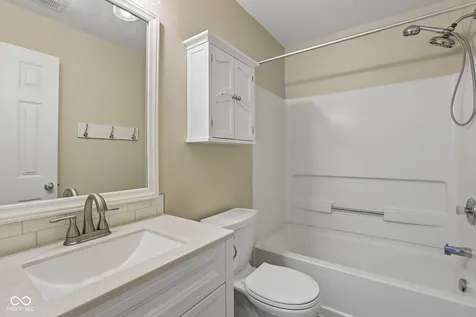 10381 Cotton Blossom Drive Fishers IN 46038