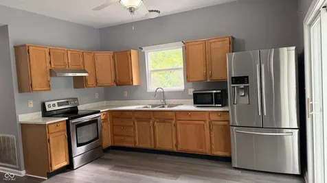 6015 Lakeside Manor Avenue Indianapolis IN 46254