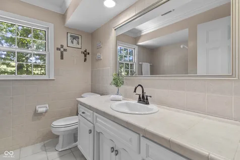 6454 E 116th Street Fishers IN 46038