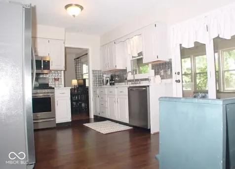 34 Riverview Court Greenfield IN 46140