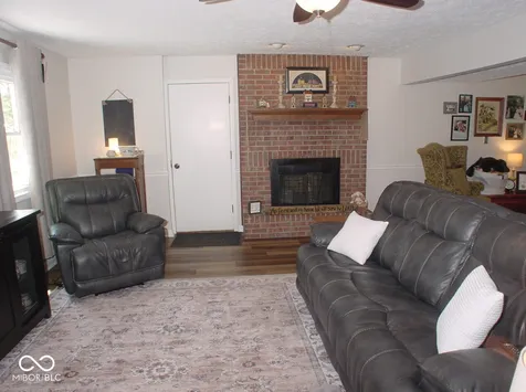 34 Riverview Court Greenfield IN 46140