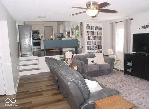 34 Riverview Court Greenfield IN 46140