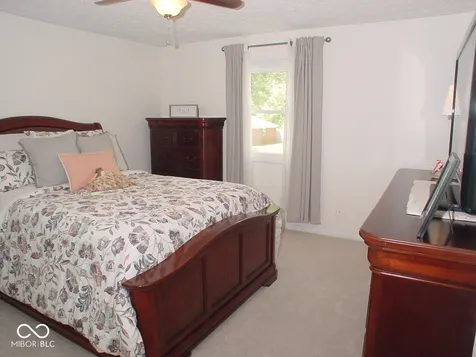 34 Riverview Court Greenfield IN 46140