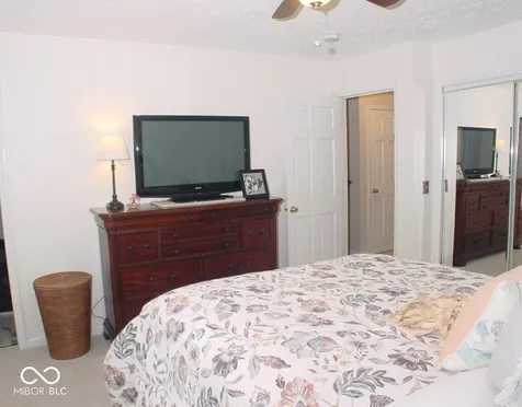 34 Riverview Court Greenfield IN 46140