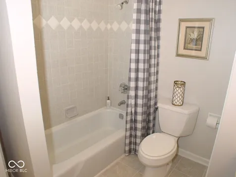 34 Riverview Court Greenfield IN 46140