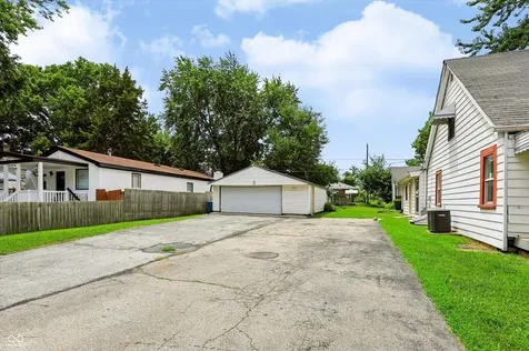 2726 S Lyons Avenue Indianapolis IN 46241