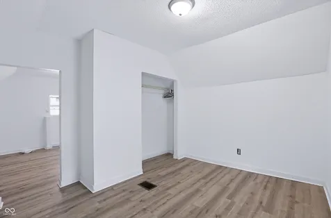 2726 S Lyons Avenue Indianapolis IN 46241