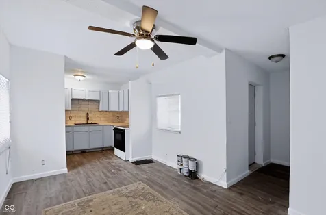 2726 S Lyons Avenue Indianapolis IN 46241