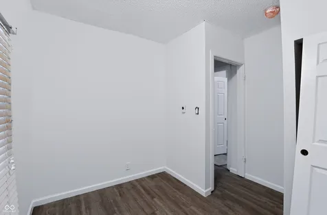2726 S Lyons Avenue Indianapolis IN 46241