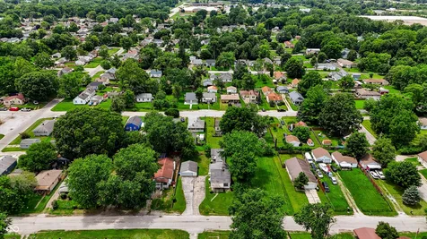 2726 S Lyons Avenue Indianapolis IN 46241