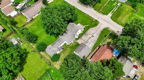 2726 S Lyons Avenue Indianapolis IN 46241
