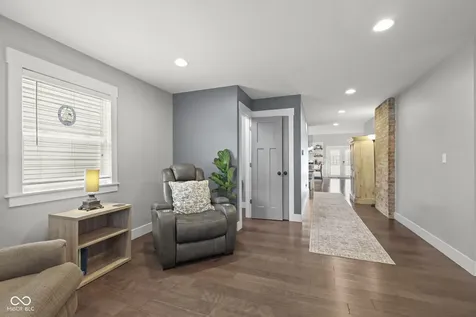 736 Lincoln Street Indianapolis IN 46203