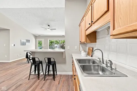 3924 Gray Pond Court Indianapolis IN 46237
