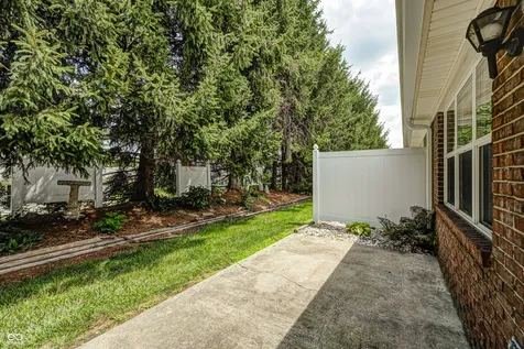 3924 Gray Pond Court Indianapolis IN 46237