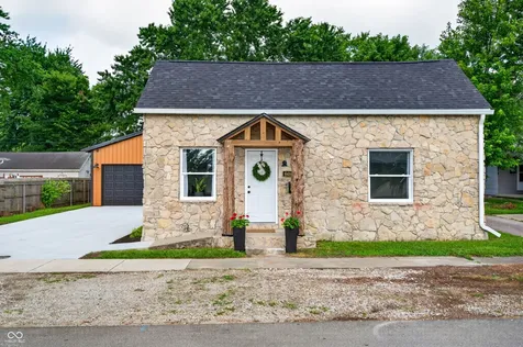 648 Young Street Franklin IN 46131