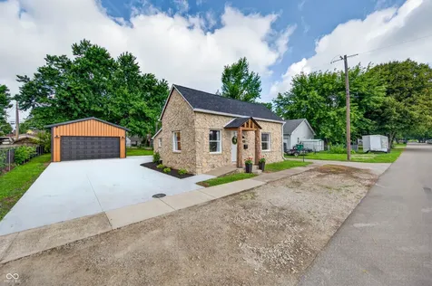 648 Young Street Franklin IN 46131