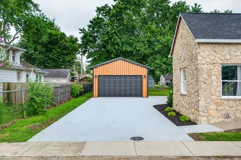 648 Young Street Franklin IN 46131