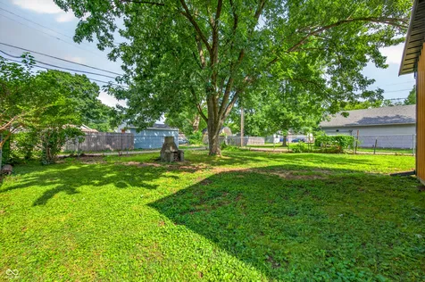 648 Young Street Franklin IN 46131
