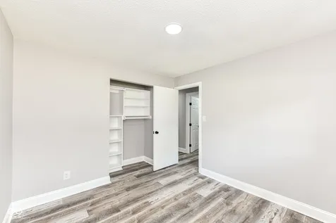 8115 Railroad Road Indianapolis IN 46217
