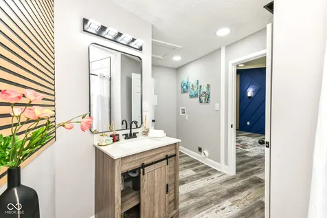 8115 Railroad Road Indianapolis IN 46217