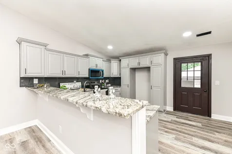 8115 Railroad Road Indianapolis IN 46217