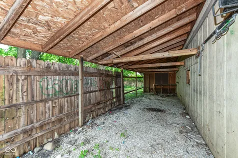 8115 Railroad Road Indianapolis IN 46217