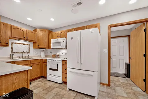 5543 Blairwood Drive Indianapolis IN 46237