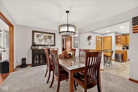 5543 Blairwood Drive Indianapolis IN 46237