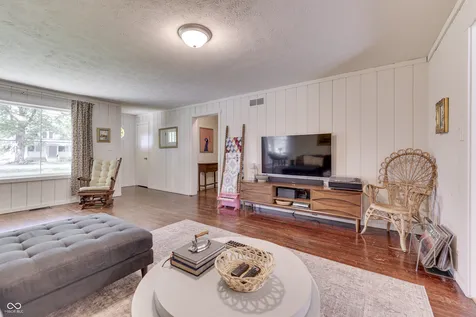 1005 N Center Drive Indianapolis IN 46224