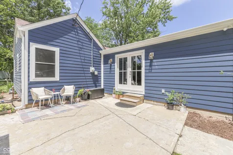 1005 N Center Drive Indianapolis IN 46224