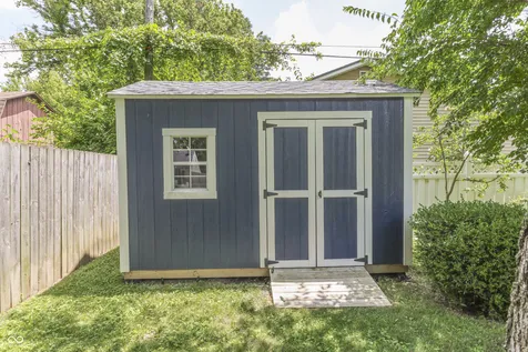 1005 N Center Drive Indianapolis IN 46224