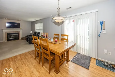 7929 Dillon Place Indianapolis IN 46236