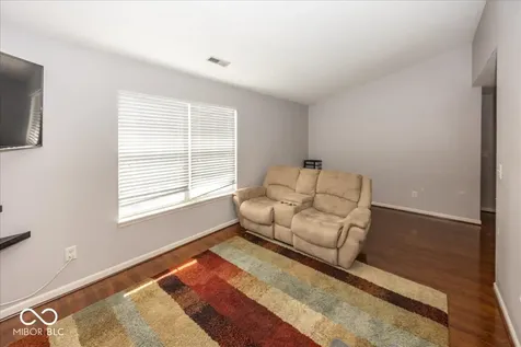 7929 Dillon Place Indianapolis IN 46236