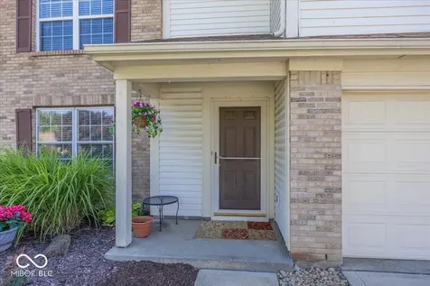 7929 Dillon Place Indianapolis IN 46236