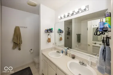 7929 Dillon Place Indianapolis IN 46236