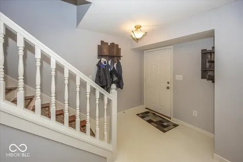 7929 Dillon Place Indianapolis IN 46236