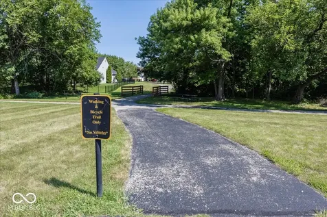 7929 Dillon Place Indianapolis IN 46236